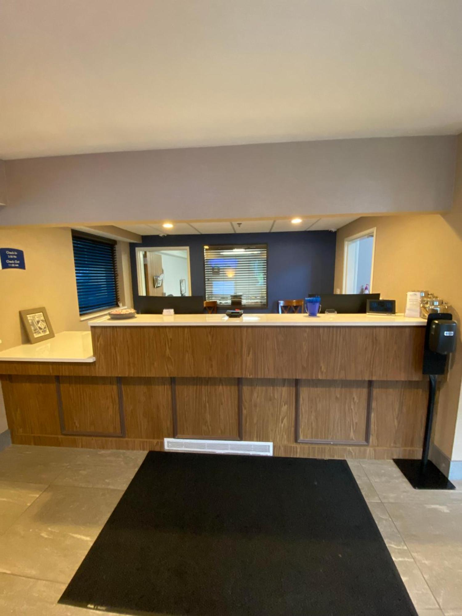 Beachfront Hotel Houghton Lake Zewnętrze zdjęcie